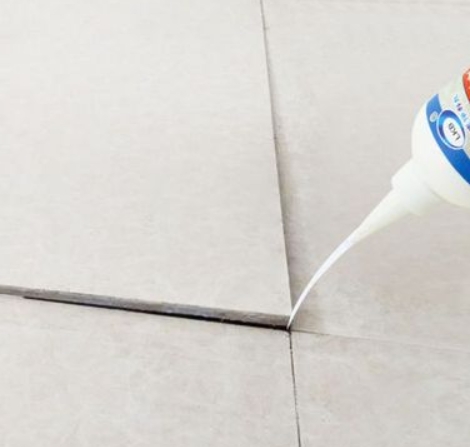 雁塔瓷砖空鼓维修公司分享卫生间瓷砖脱落的原因可能有以下几点